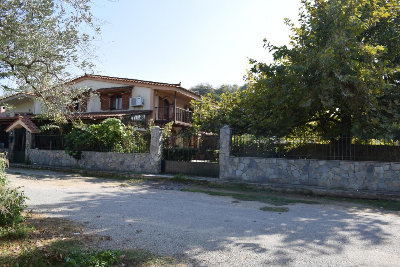 Family Villa Kalypso Oreoi Buitenkant foto
