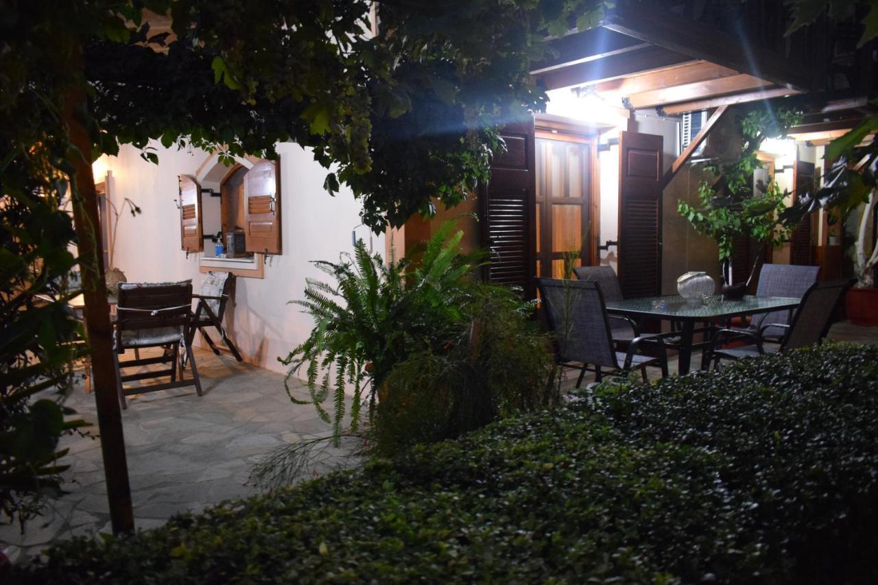 Family Villa Kalypso Oreoi Buitenkant foto