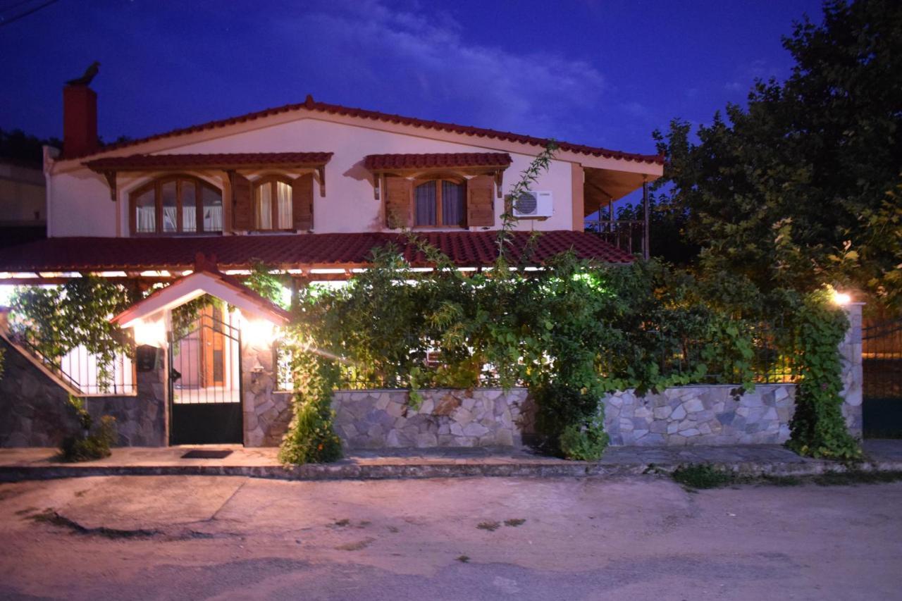 Family Villa Kalypso Oreoi Buitenkant foto